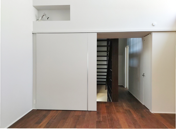 大型の木製建具